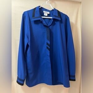 ⚫️ BOGO Vintage Joyce houndstooth detail women’s button up blouse size 12